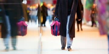 Is the US Travel Industry Ready for a 7% Holiday Travel Surge in 2025? - Cover Image